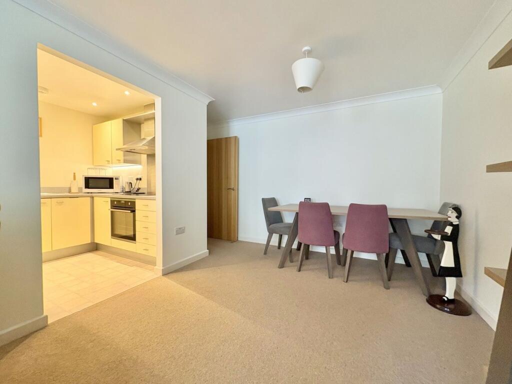 Avenel Way, Poole, BH15 photo 5