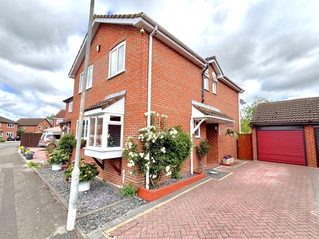 Main image of property: St. Matthews Close, Evesham, Worcestershire, WR11