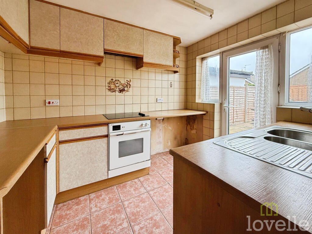 Birchwood Avenue, Lincoln, LN6 photo 4