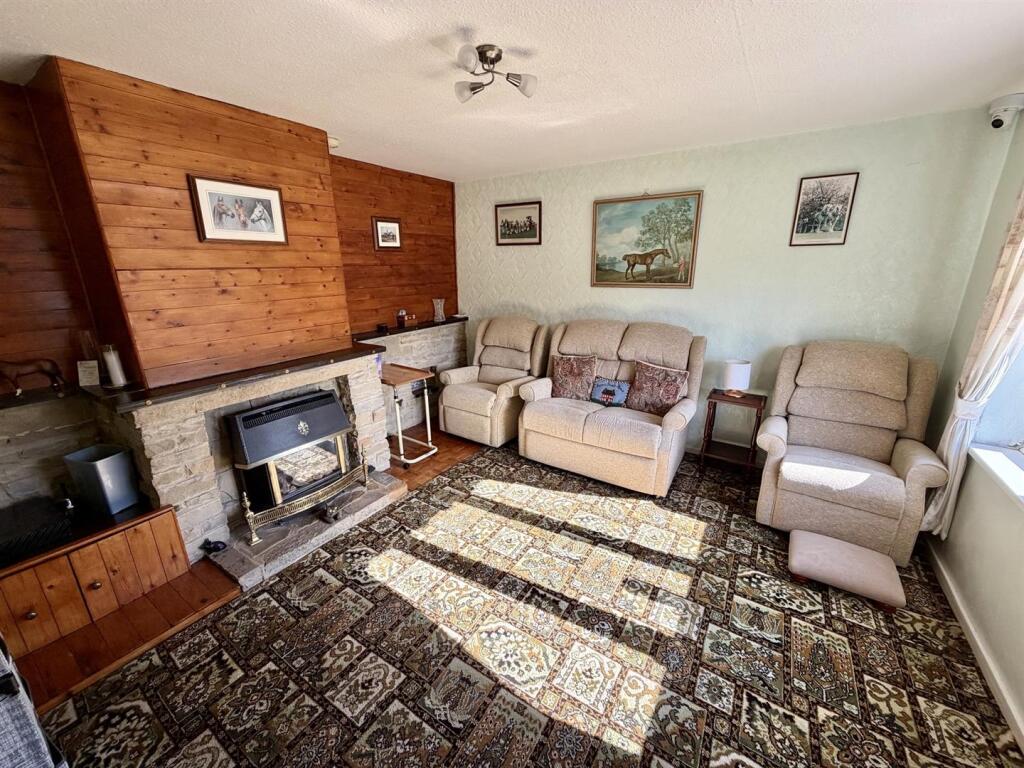 House in Kirklees, West Yorkshire - View 2