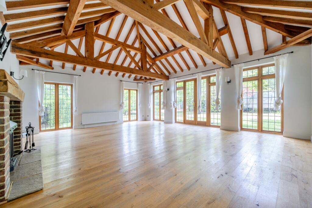 House in Slough - View 5