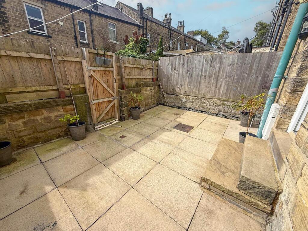 House in Bradford - View 2