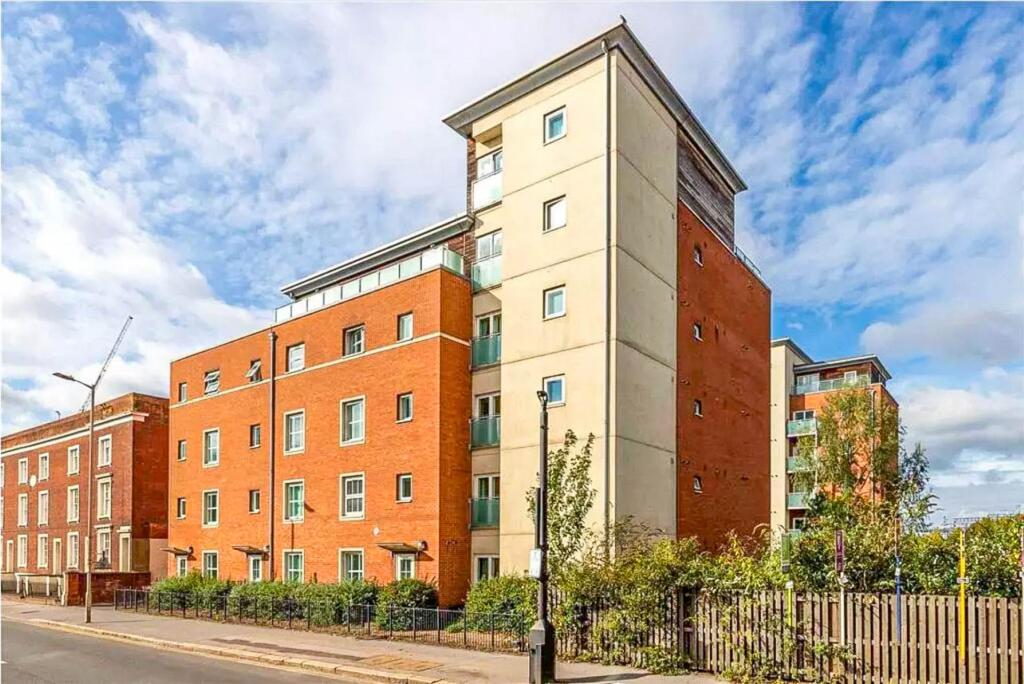 Main image of property: Malcolm Place, Reading