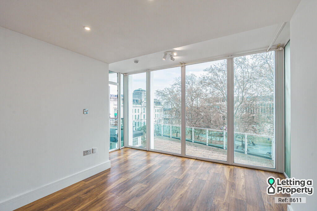 Main image of property: Greens End, London, SE18 6HB