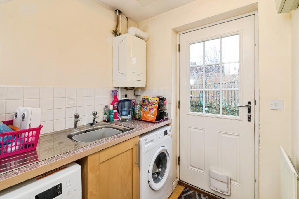 Deepdale, Lowestoft, NR33 photo 4