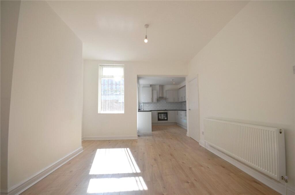 House in Salford, Greater Manchester - View 5