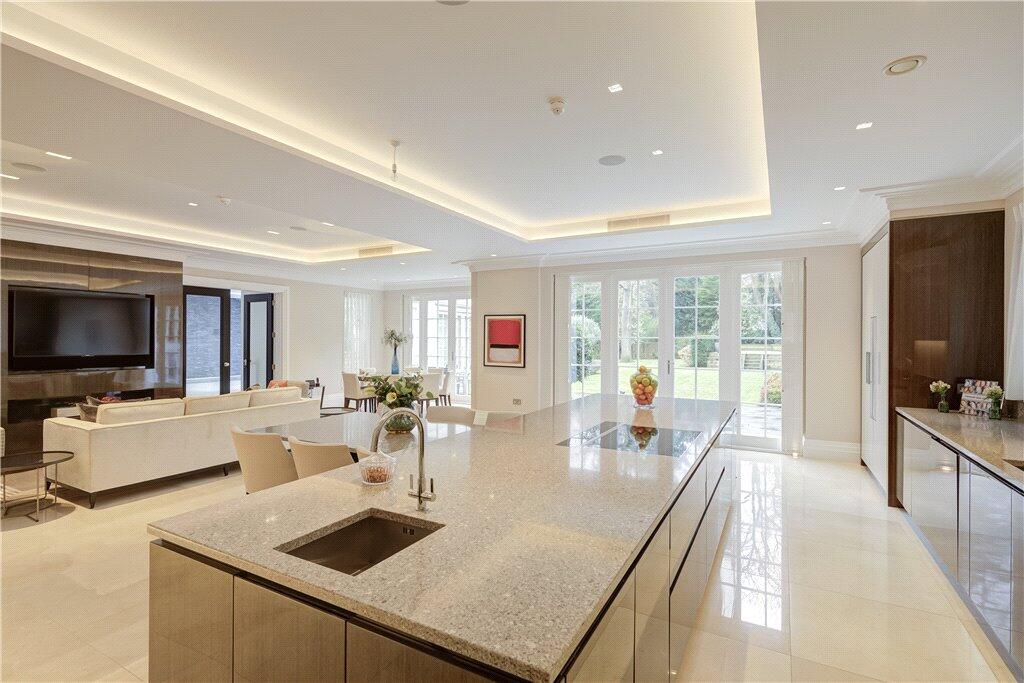 House in London, Coombe - View 5