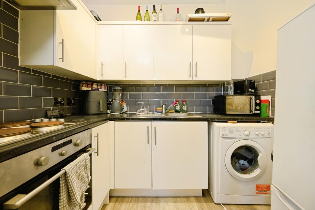 Apartment in Portsmouth - More