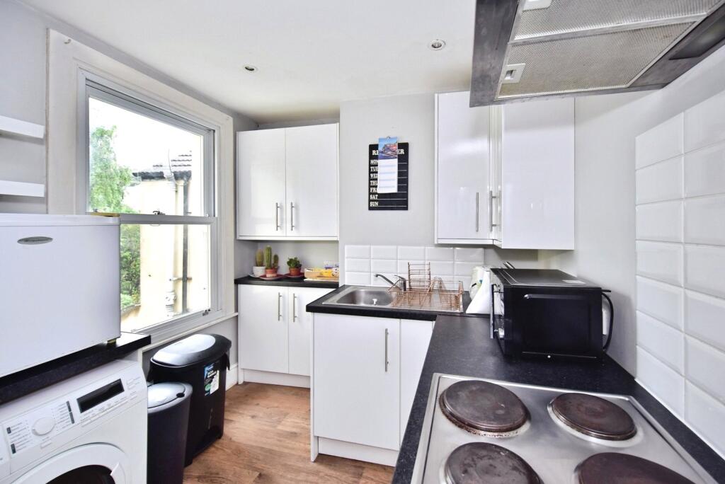 Apartment in Rochester - View 5