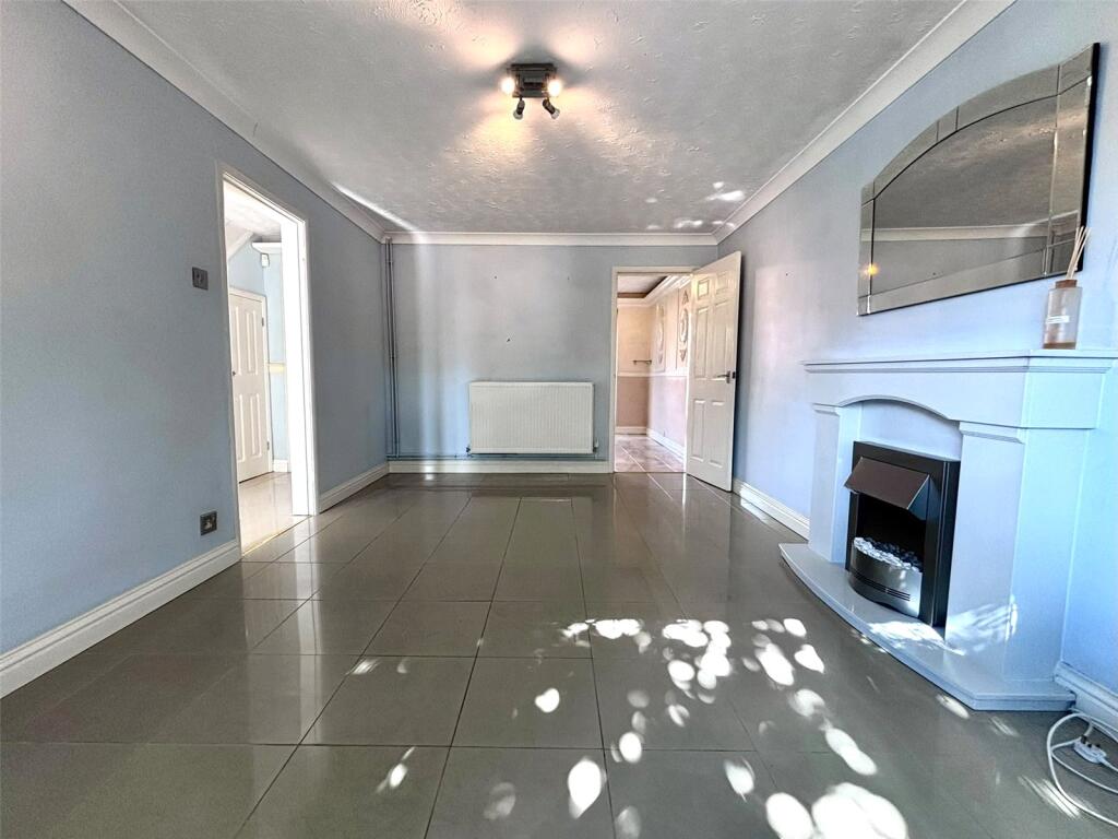 House in Huntingdonshire, Stukeley Meadows - View 4