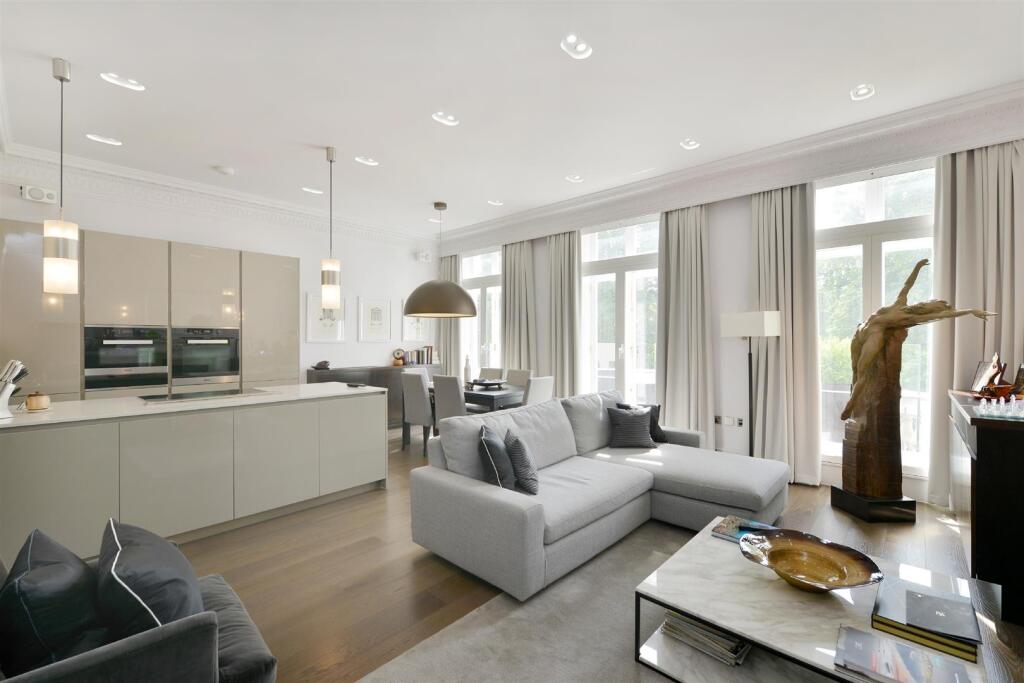 Apartment in London - More