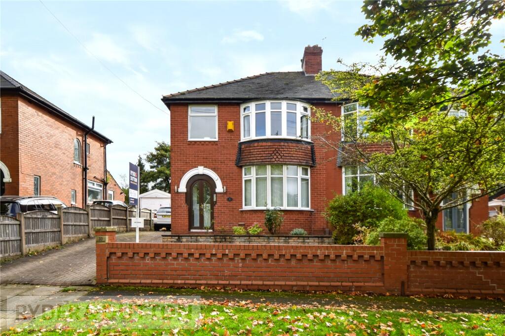 Main image of property: Broadway, Royton, Oldham, Greater Manchester, OL2