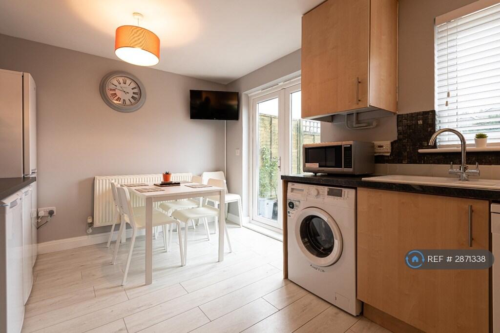1 bedroom house share for rent