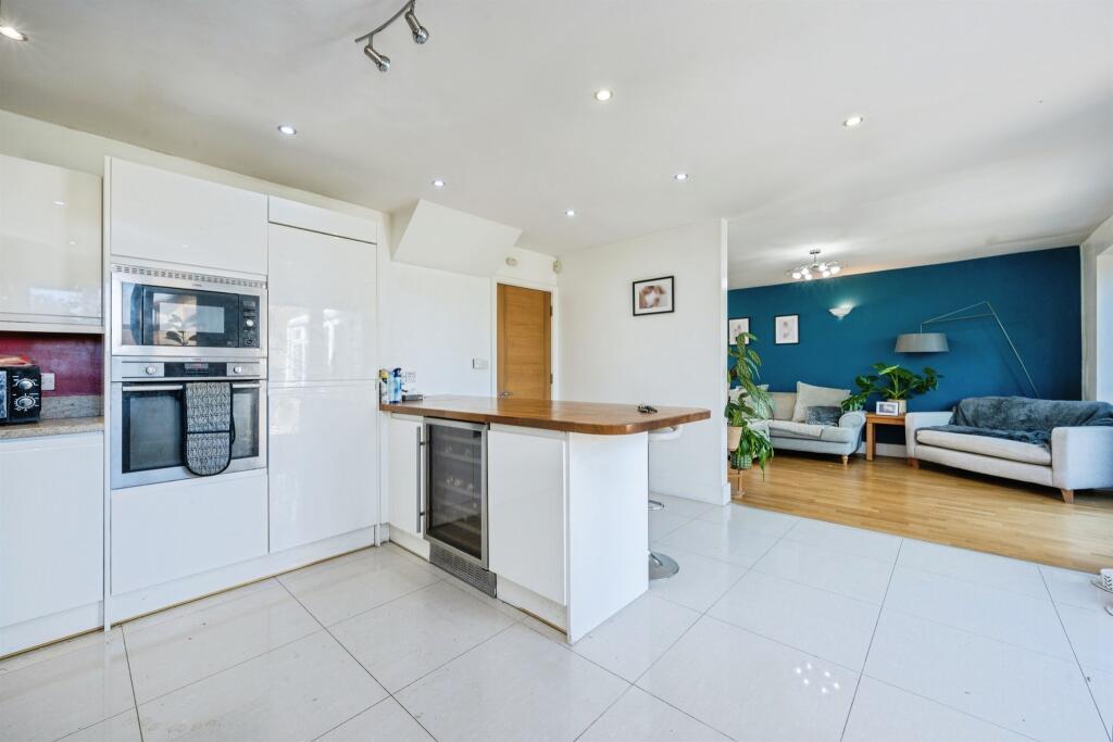 Additional image 7 of Mount Pleasant Lane, Bricket Wood, St. Albans