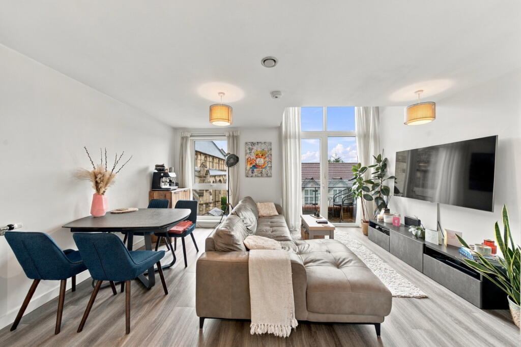 Apartment in London - View 4