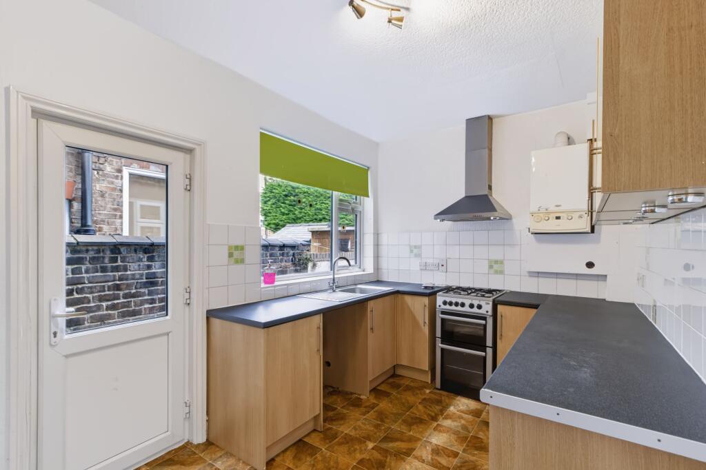 House in Warrington, Stockton Heath - View 5