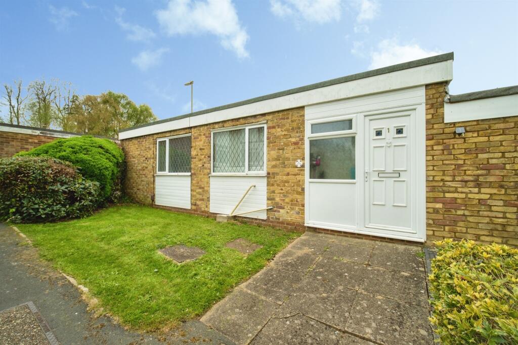 Main image of property: Cam Walk, Basingstoke