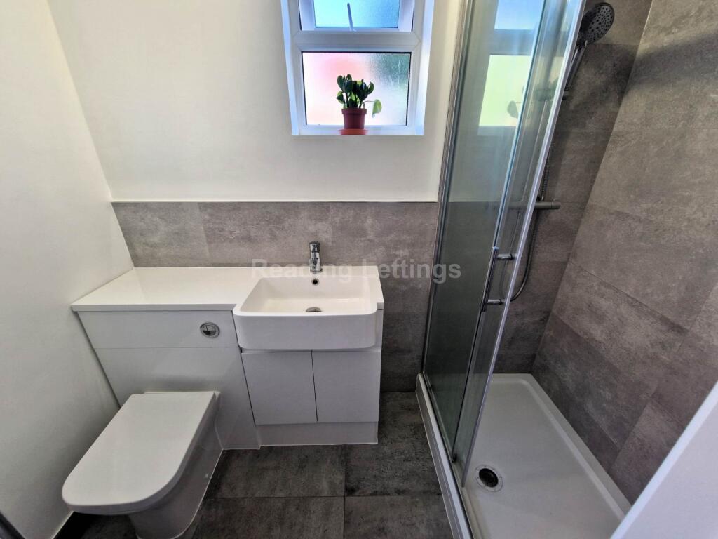 House in Reading - View 5