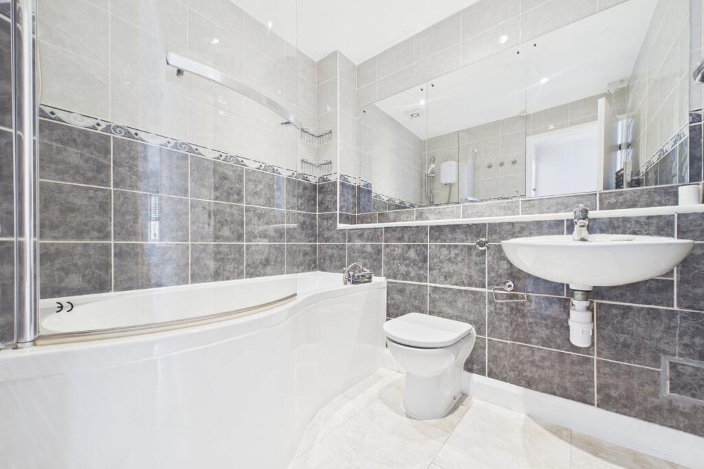 Apartment in Reading - More