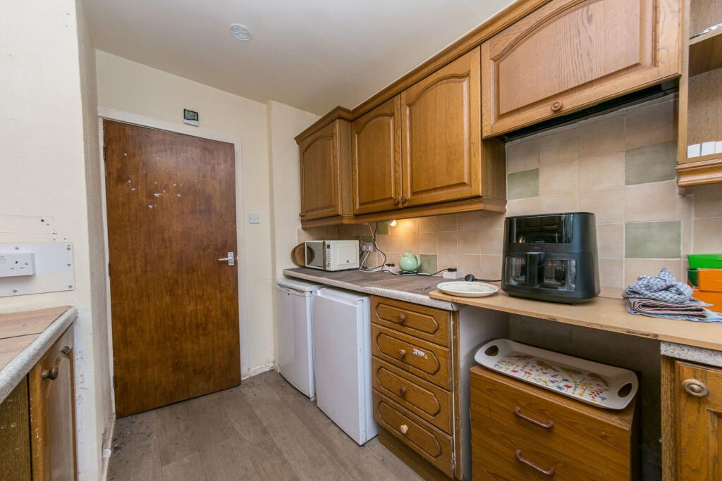 Wharfedale Crescent, Skelmanthorpe, Huddersfield, HD8 9ES photo 4