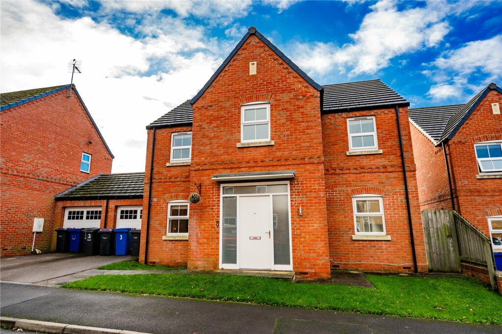 4-bed detached on Marris Way, Caistor, Market Rasen, Lincolnshire, LN7, £283,000