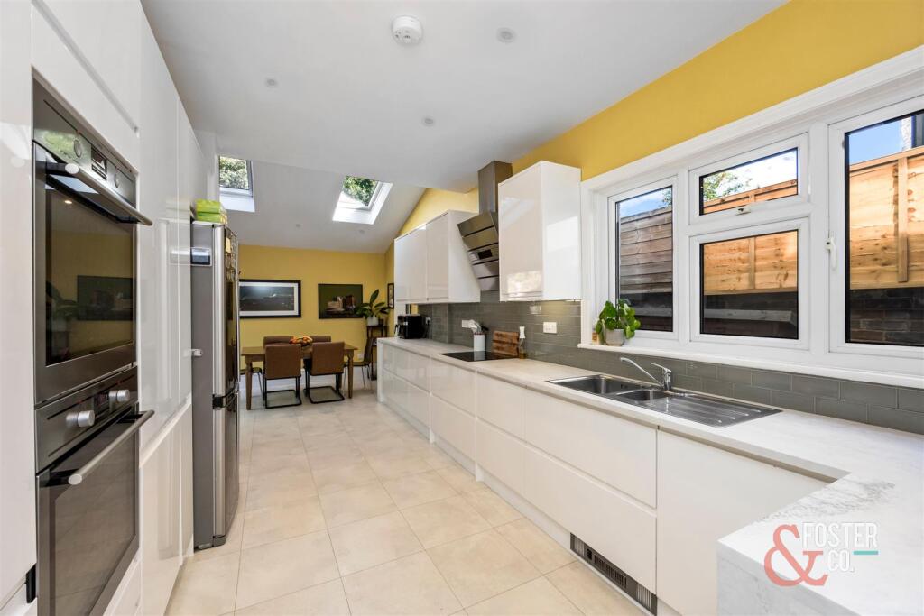 House in Brighton - View 4