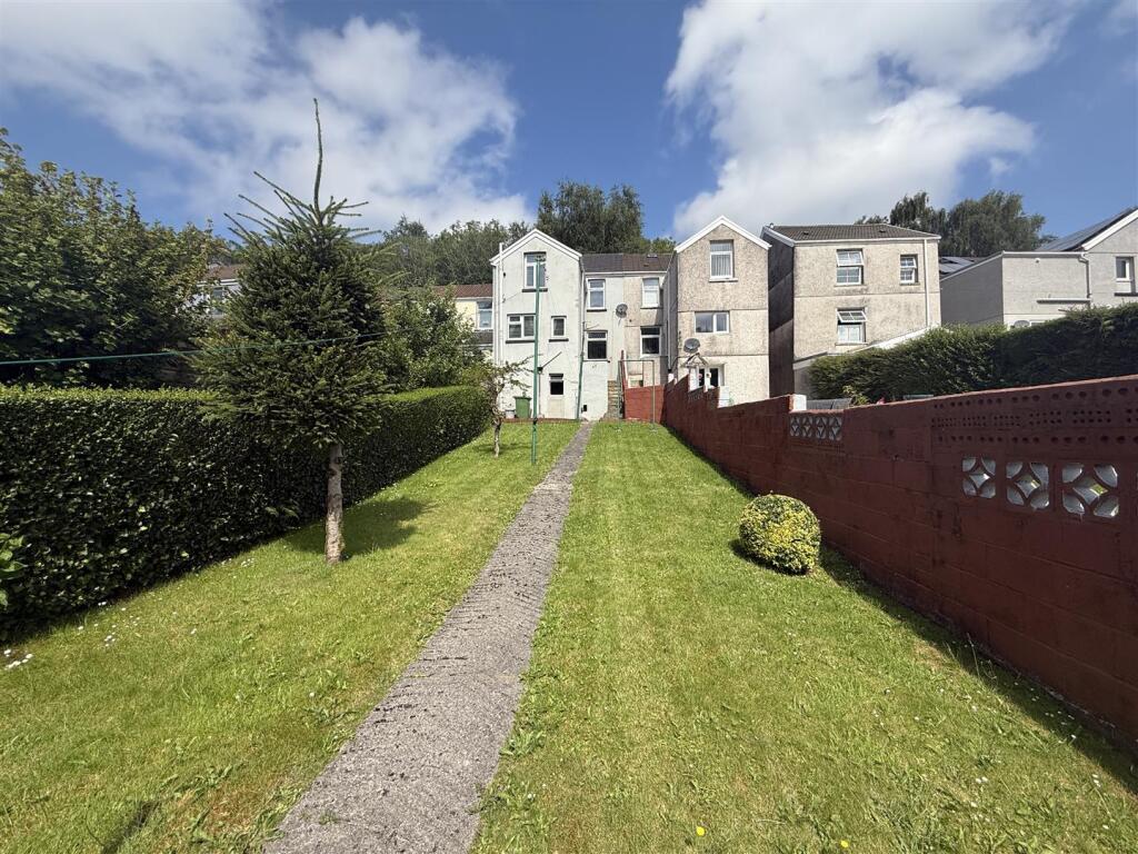 Fforchaman Road, Cwmaman, Aberdare photo 2