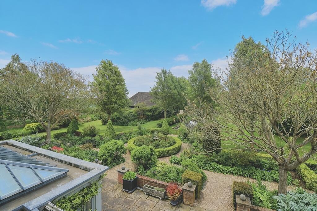 House in North Hertfordshire, Barkway - View 4