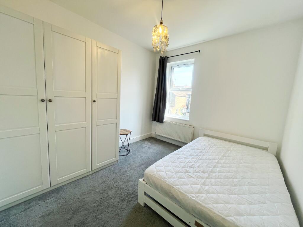 2 bedroom house for rent