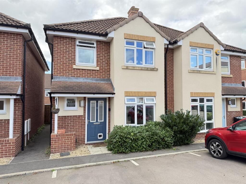 3-bed semi-detached on Westinghouse Park, Chippenham, £325,000