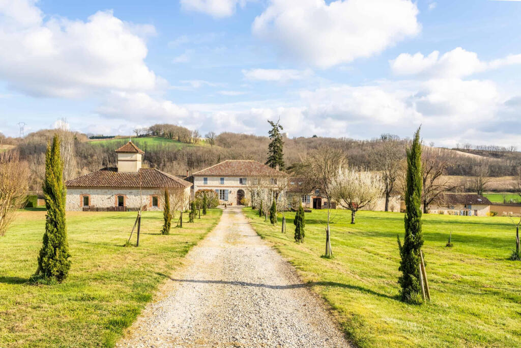 Main image of property: Midi-Pyrénées, Tarn-et-Garonne, Auvillar