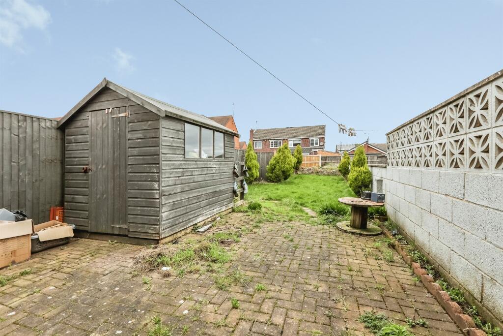 House in Rotherham, Bramley - View 2