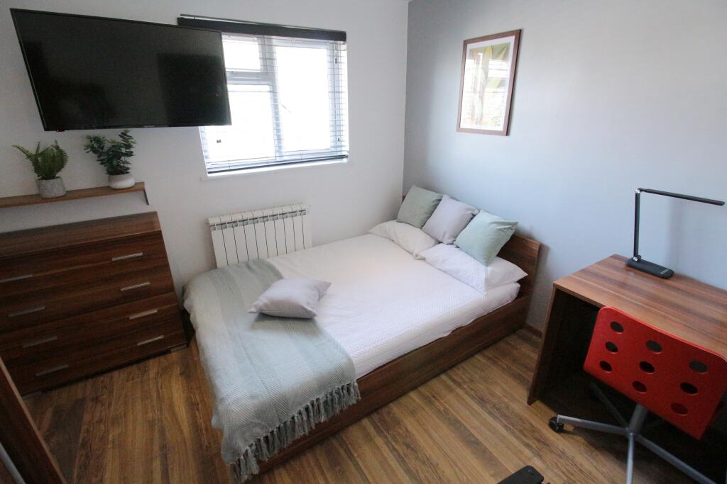 Main image of property: Park View, South Park House Block, St. Botolphs Crescent, Lincoln, Lincolnshire, LN5 8AZ