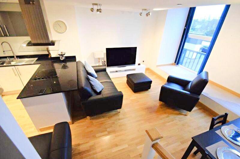 Apartment in Southend-on-Sea - View 5