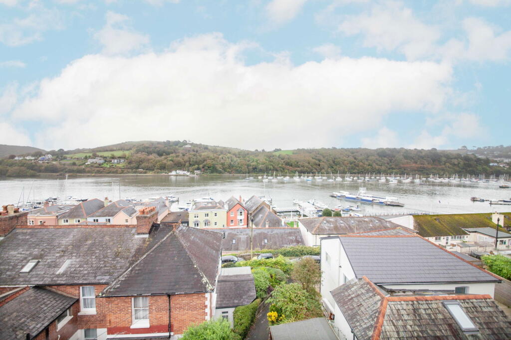 3-bed terraced on 27, Sandquay Road, Dartmouth, £495,000