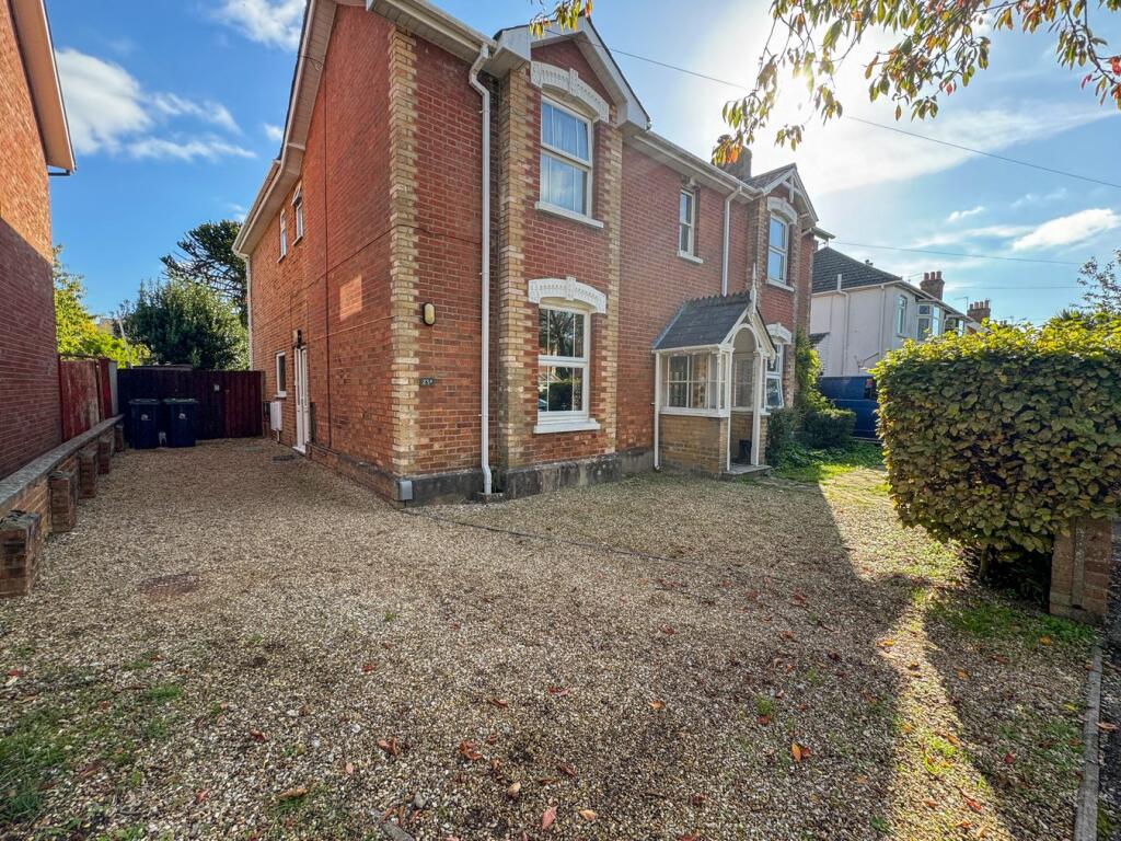 Main image of property: Avenue Road, Wimborne, BH21