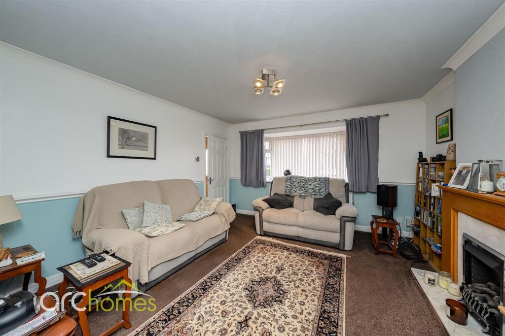 House in Wigan, Greater Manchester - More