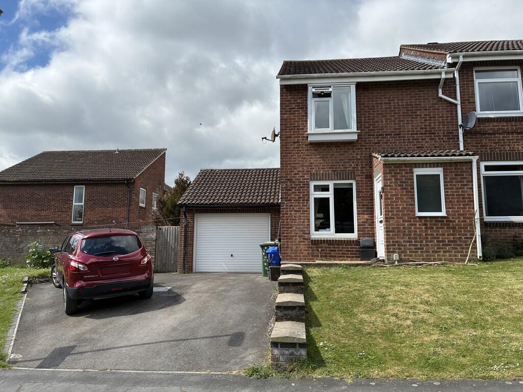 Main image of property: Beaconsfield Way, Frome
