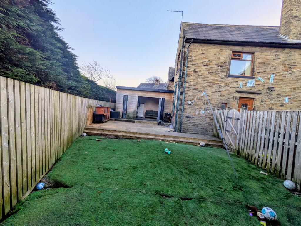 Additional image 27 of Wyke Crescent, Bradford, BD12