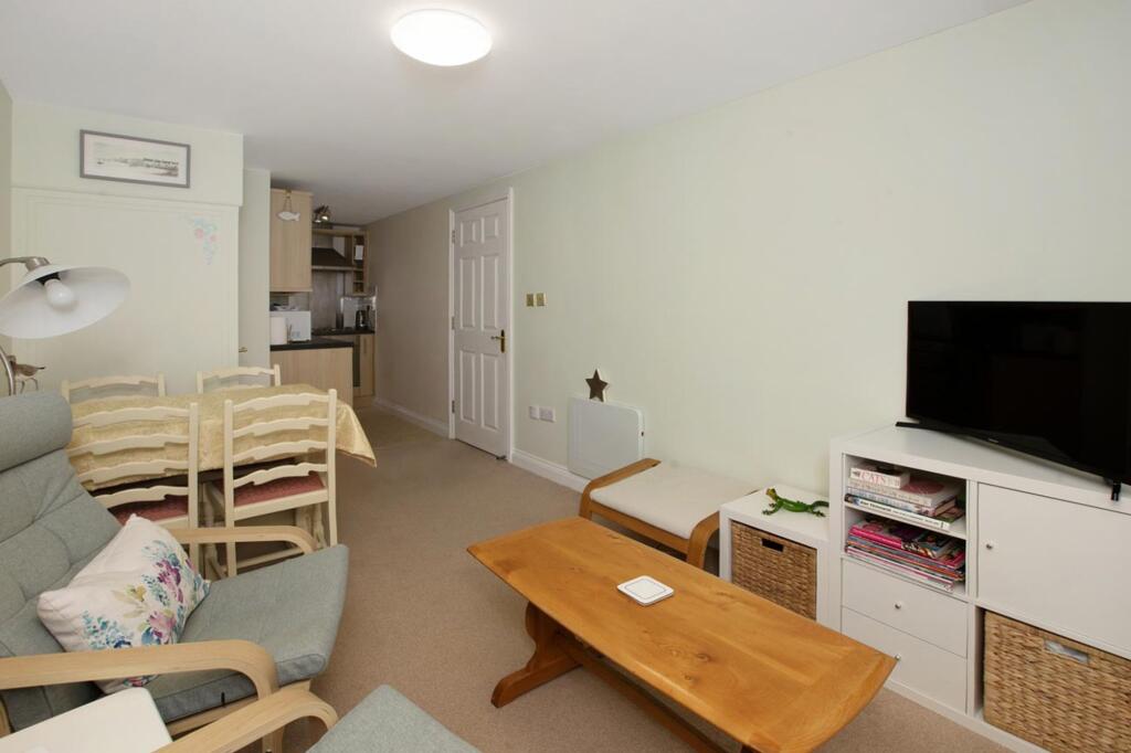 Apartment in Teignbridge, Teignmouth - View 2