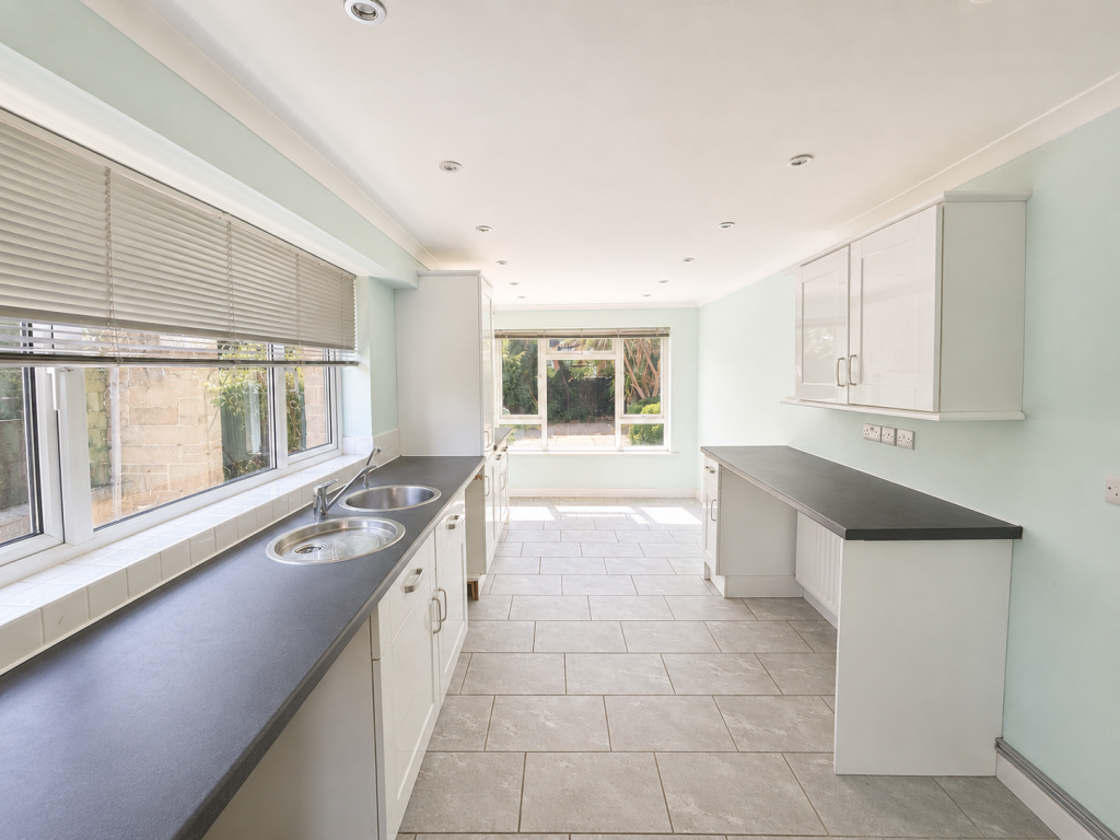 Swallowcliffe Gardens, Yeovil, BA20 photo 5