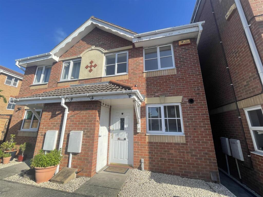 Main image of property: 22 Watling Close, Bracebridge Heath, Lincoln