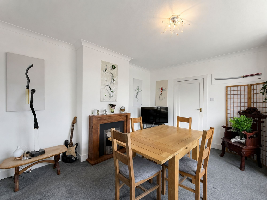 House in Ayr, Belmont - View 4