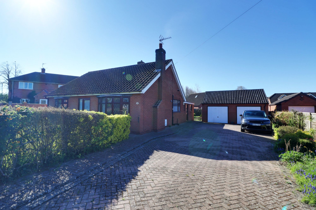 Main image of property: Battle Green, Epworth, DN9