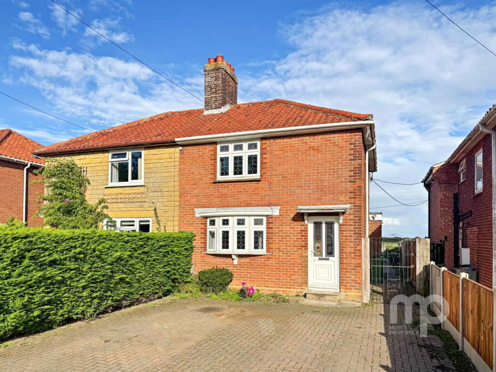 3-bed semi-detached on The Turnpike, Fundenhall, NR16, £270,000