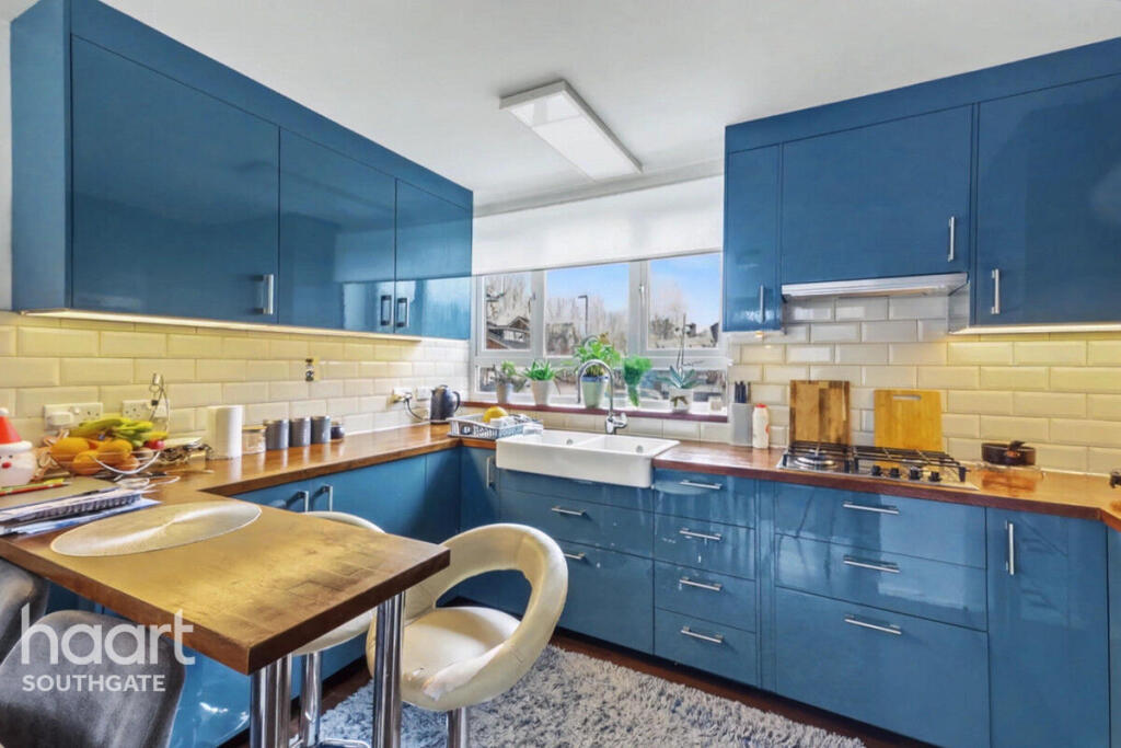 Main image of property: Merridene, London
