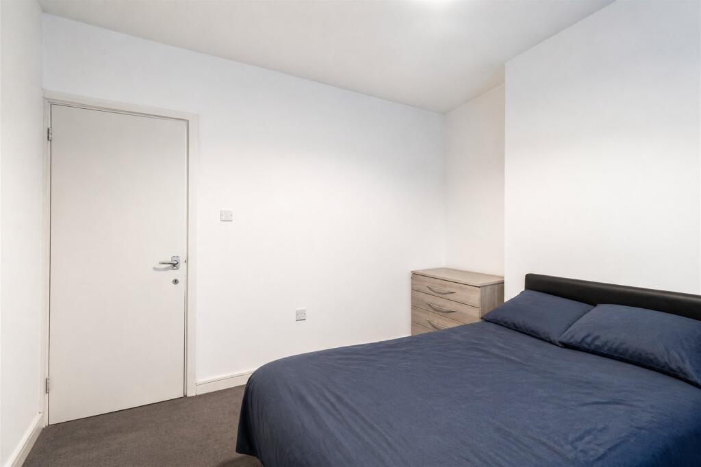 4 bedroom terraced house for rent