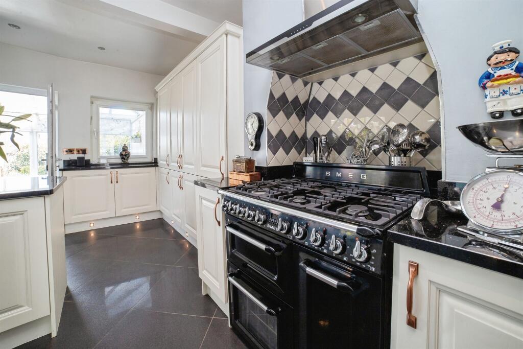 House in Amber Valley, Alfreton - View 5
