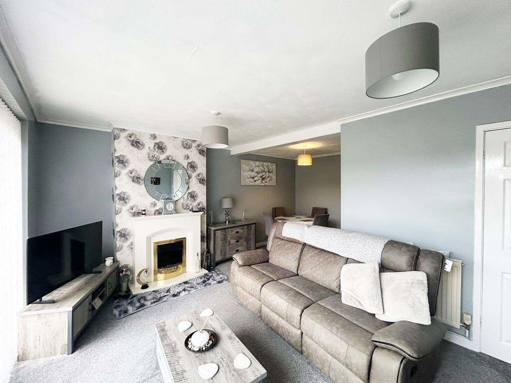 Williams Close, Willenhall photo 2