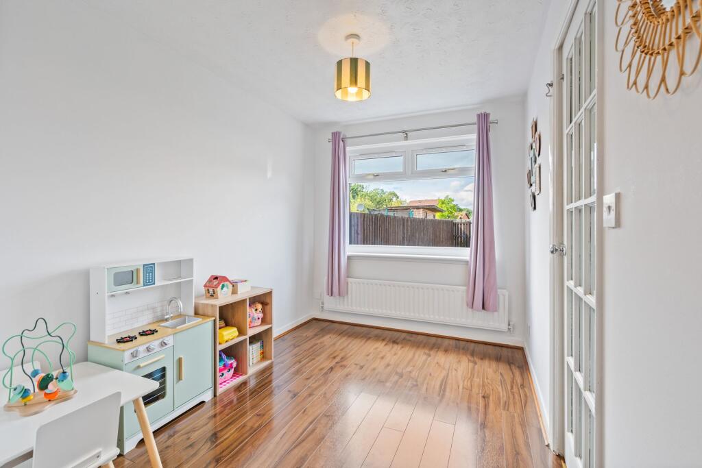 House in Mid Calder, Craigshill - More